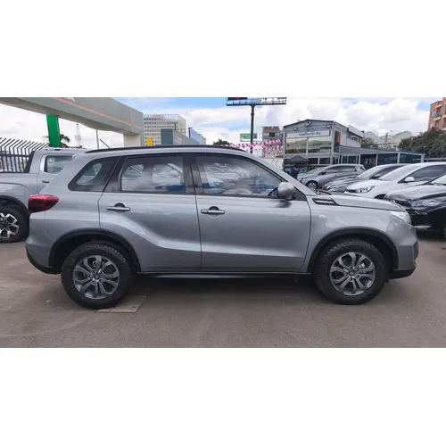 Suzuki Vitara 2022 Gris Bogotá