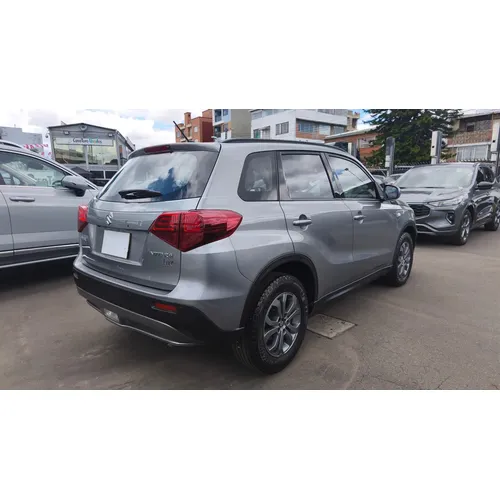 Suzuki Vitara 2022 Gris Bogotá