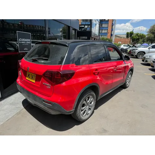 Suzuki Vitara Live 2023 Rojo Bogotá