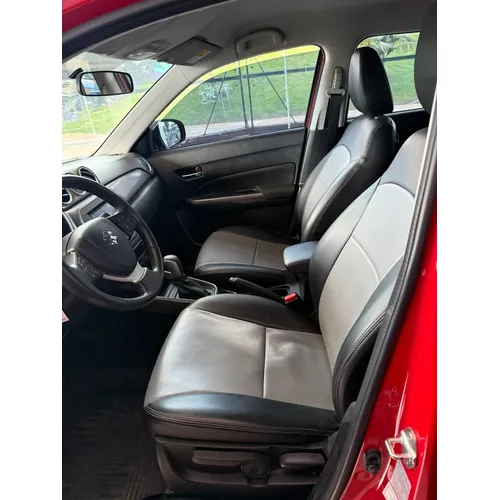 Suzuki Vitara Live 2023 Rojo Bogotá