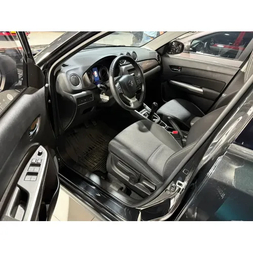 Suzuki Vitara Live 2020 Negro Bogotá