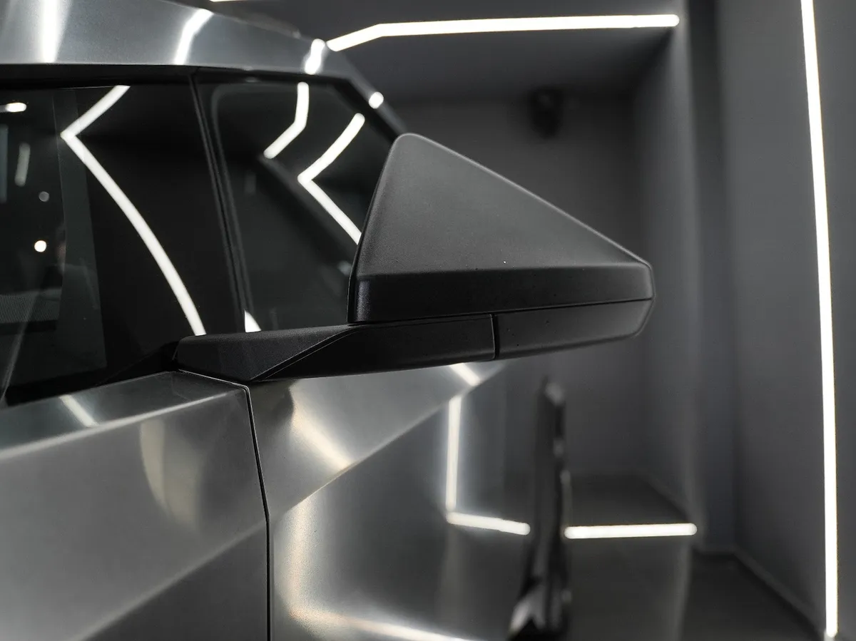 Tesla Cybertruck 2024 Plateado Barranquilla