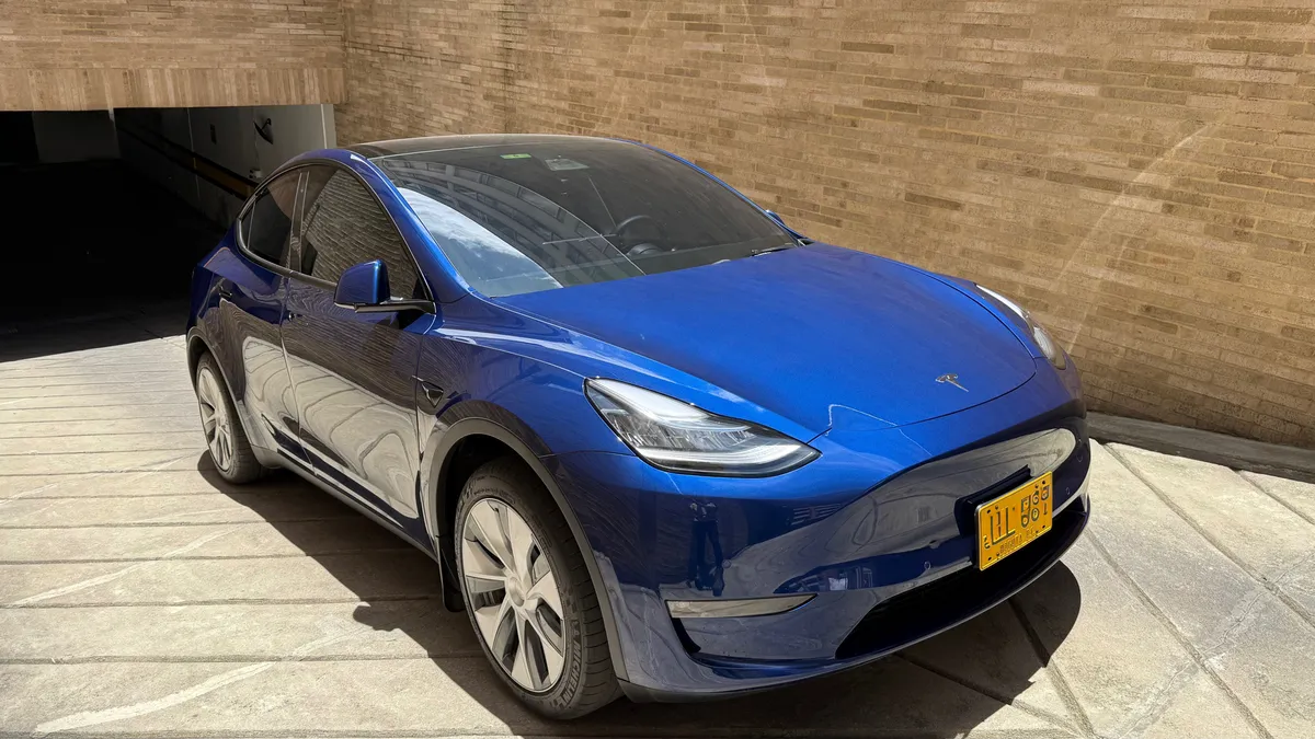 Tesla Model 3 2021 Azul Bogotá