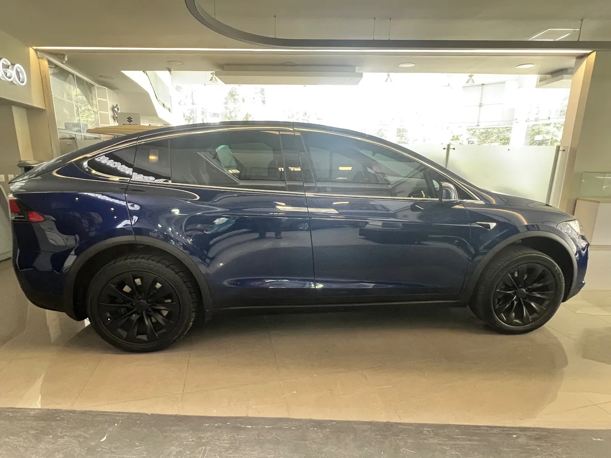 Tesla Model X Performance 2019 Azul