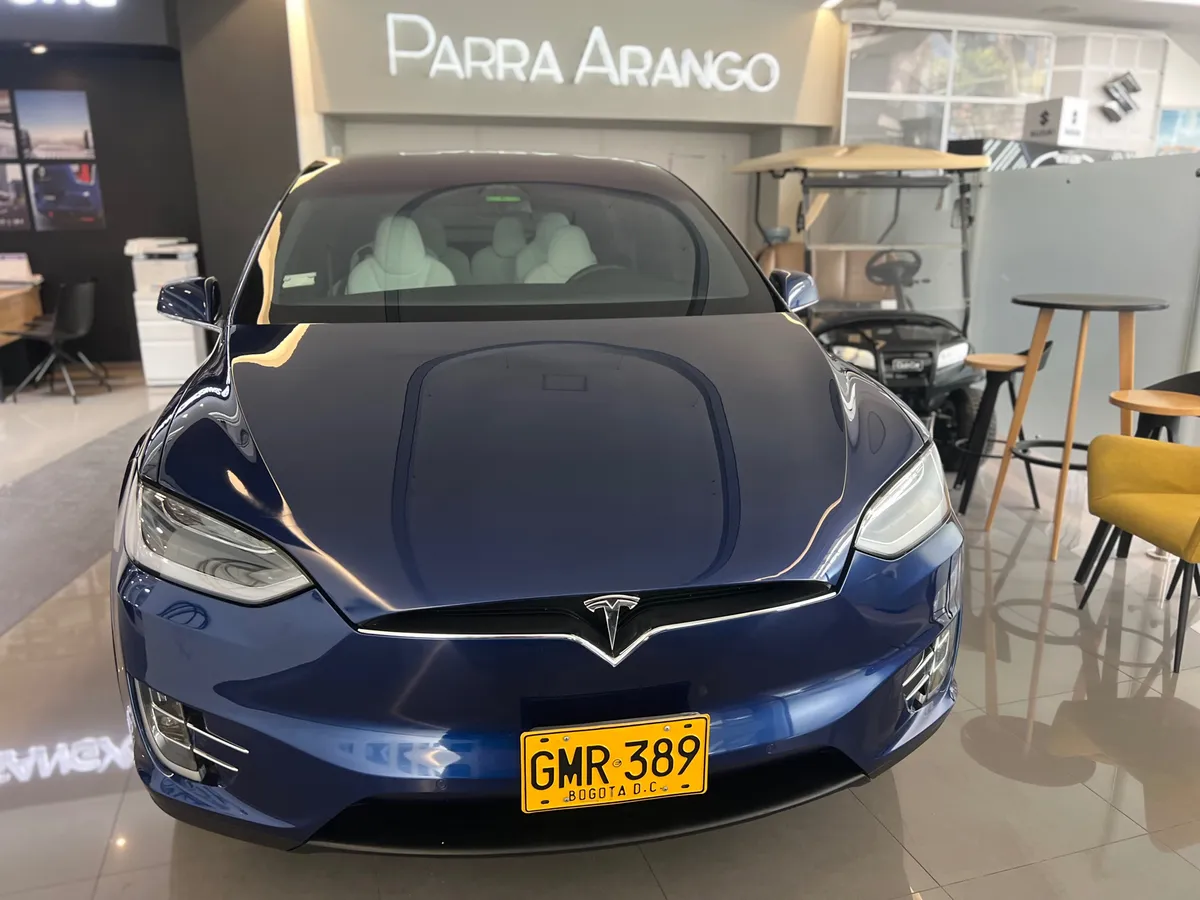 Tesla Model X Performance 2019 Azul