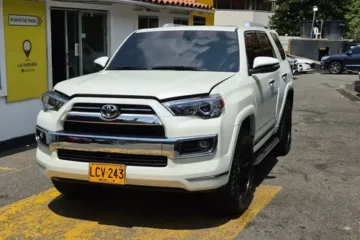 Toyota 4Runner 4.0 Limited At 4x4