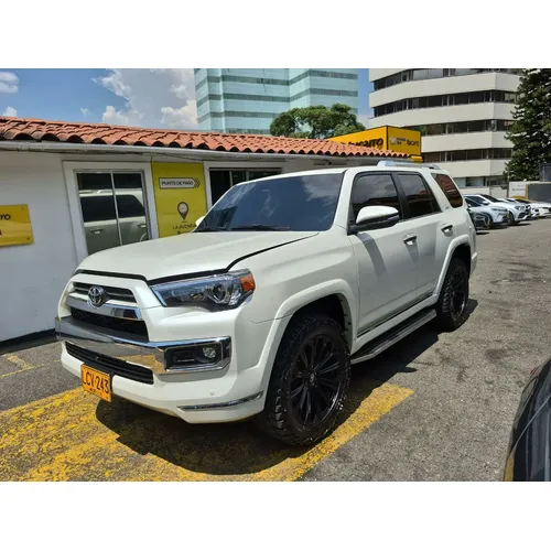 Toyota 4Runner 2022 Blanco Medellín