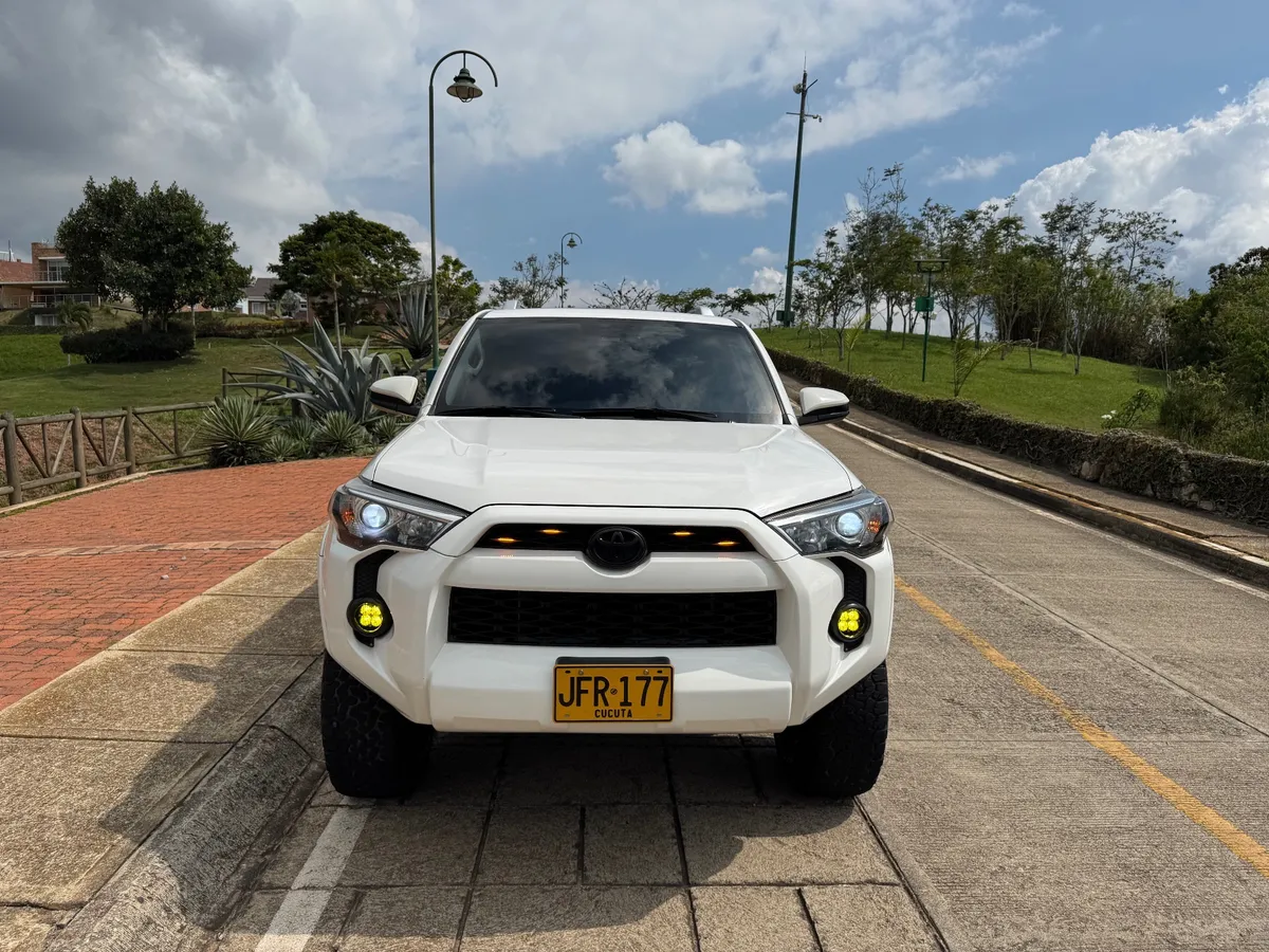 Toyota 4Runner 2017 Blanco Floridablanca