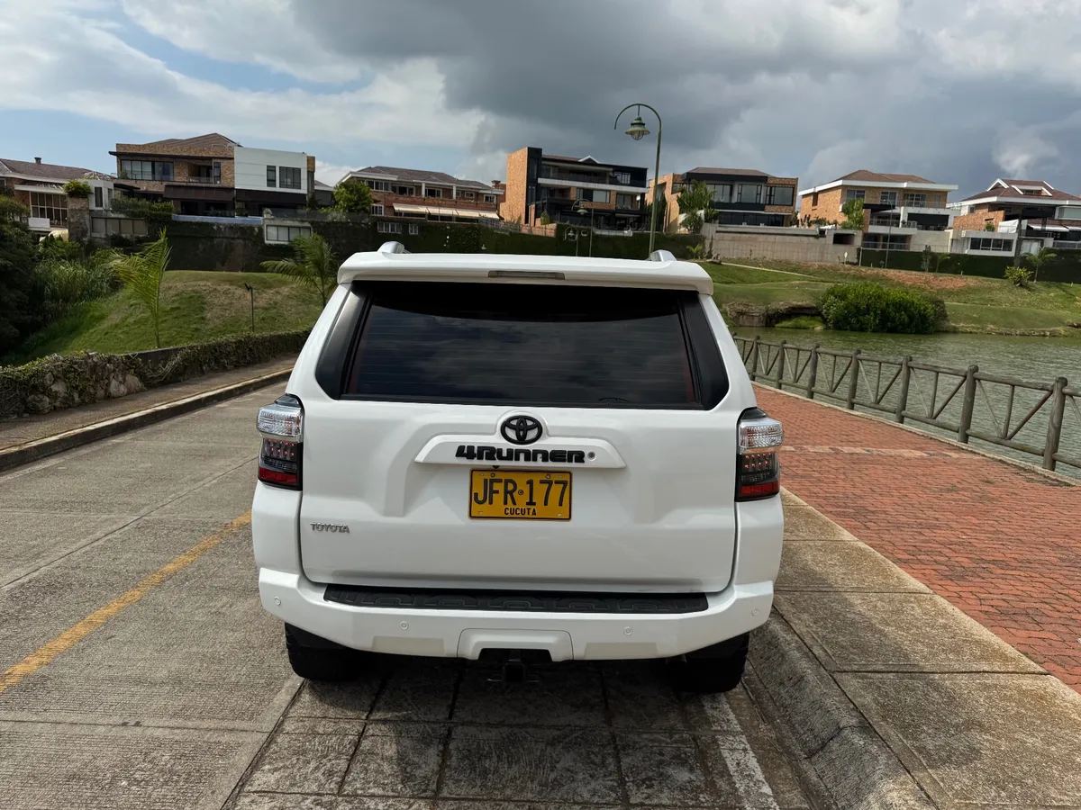 Toyota 4Runner 2017 Blanco Floridablanca
