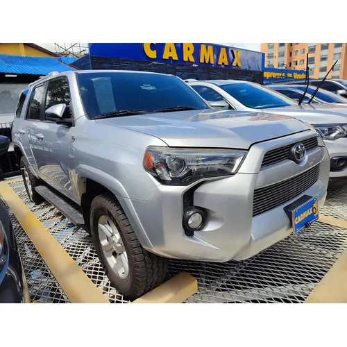 Toyota 4Runner SR5 2018 Plateado Bogotá