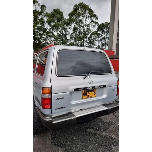 Toyota Land Cruiser Autana LX 2004 Plateado Medellín
