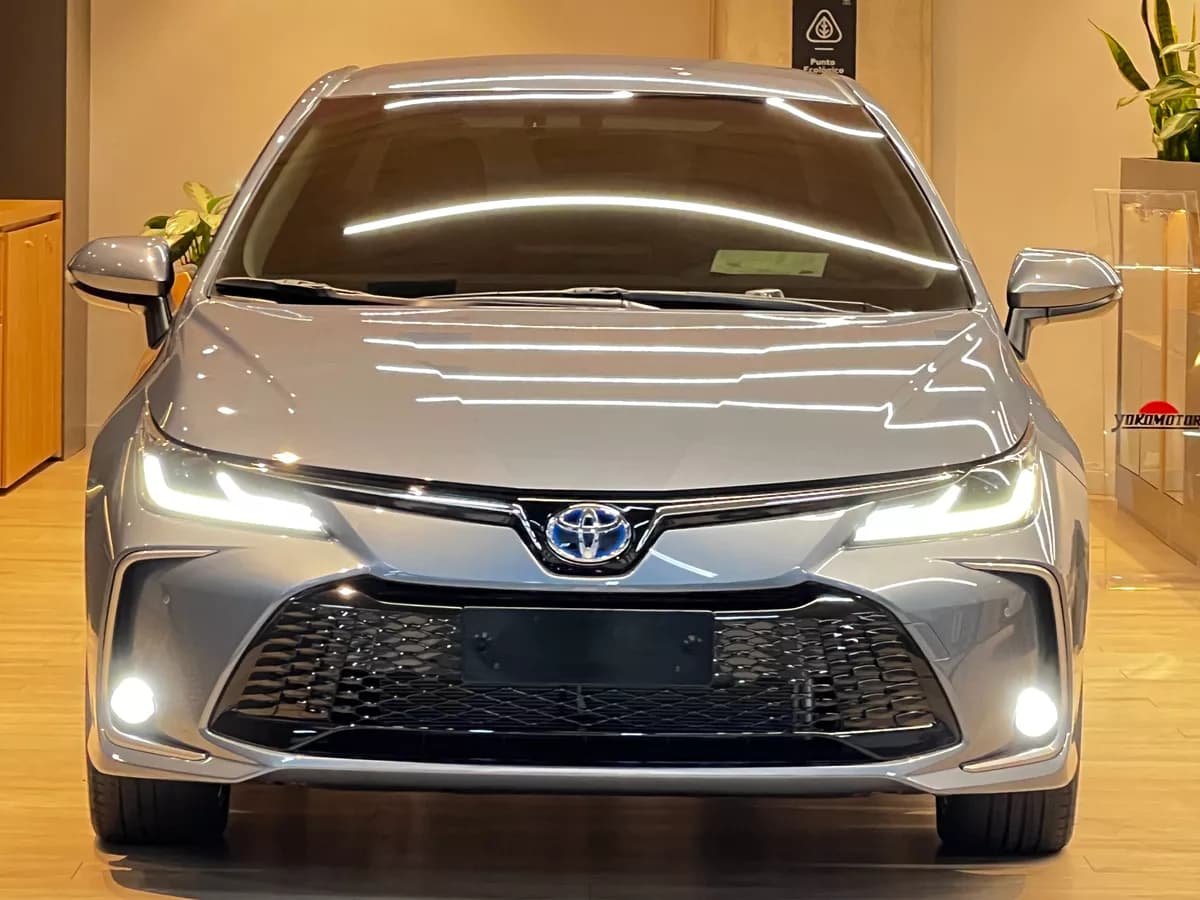 Toyota Corolla 1.8 Hev Xei 2025 Gris Nuevo
