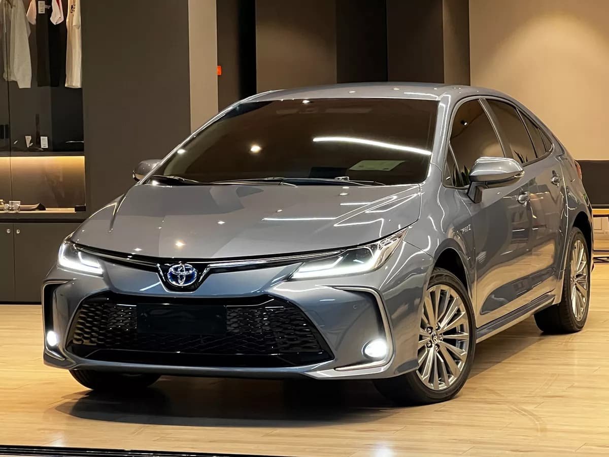 Toyota Corolla 1.8 Hev Xei 2025 Gris Nuevo