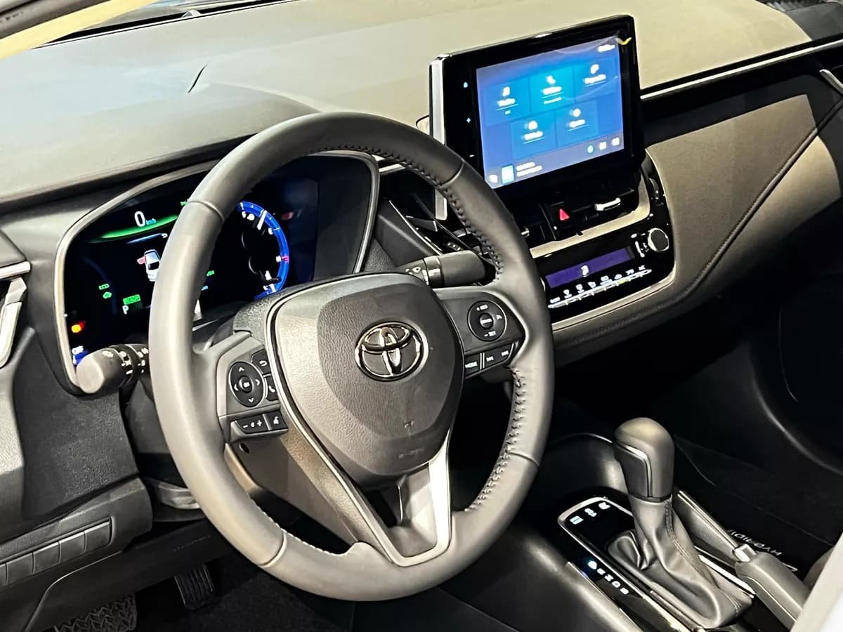 Toyota Corolla 1.8 Hev Xei 2025 Gris Nuevo
