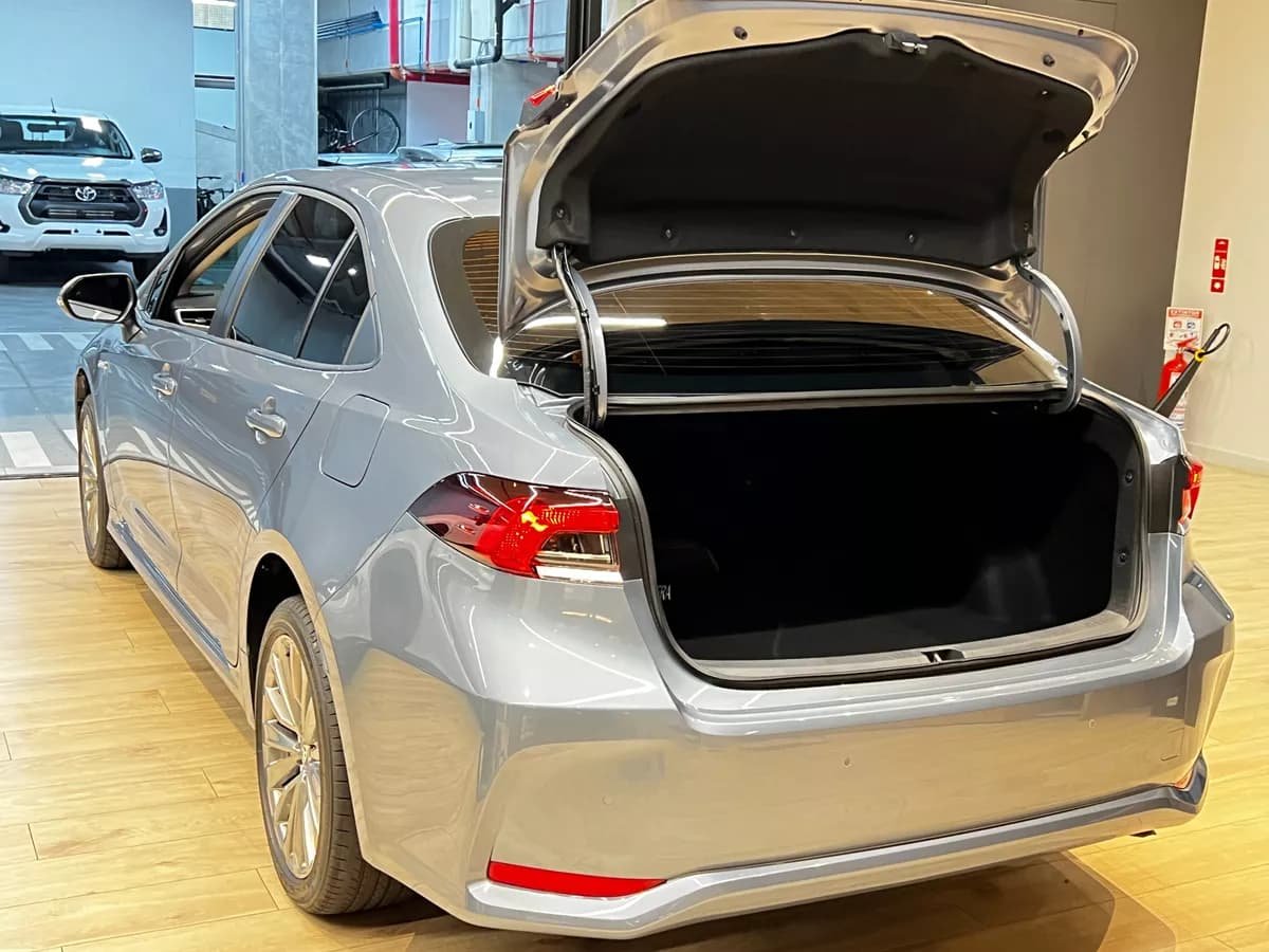 Toyota Corolla 1.8 Hev Xei 2025 Gris Nuevo