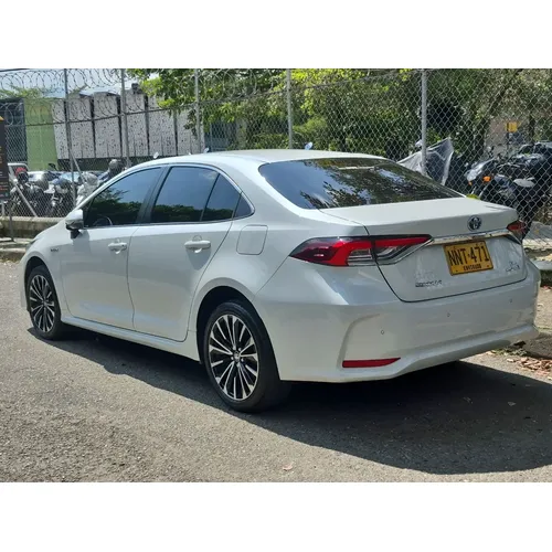 Toyota Corolla SEG 2024 Blanco Medellín