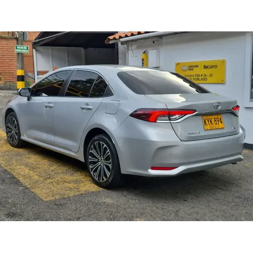 Toyota Corolla SEG 2023 Plateado Medellín