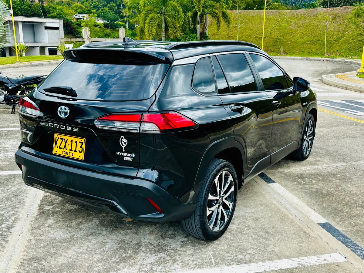 Toyota Corolla Cross 2023 Negro Floridablanca