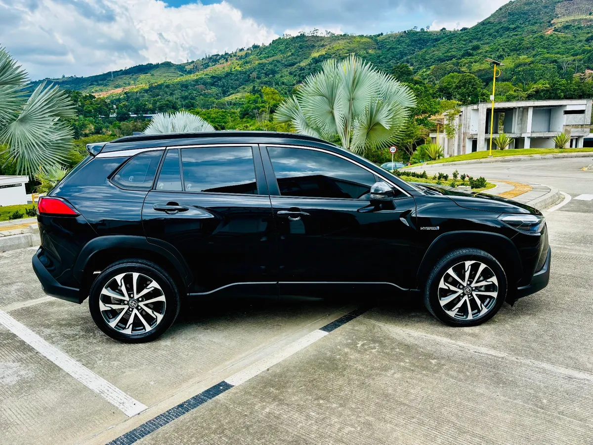Toyota Corolla Cross 2023 Negro Floridablanca