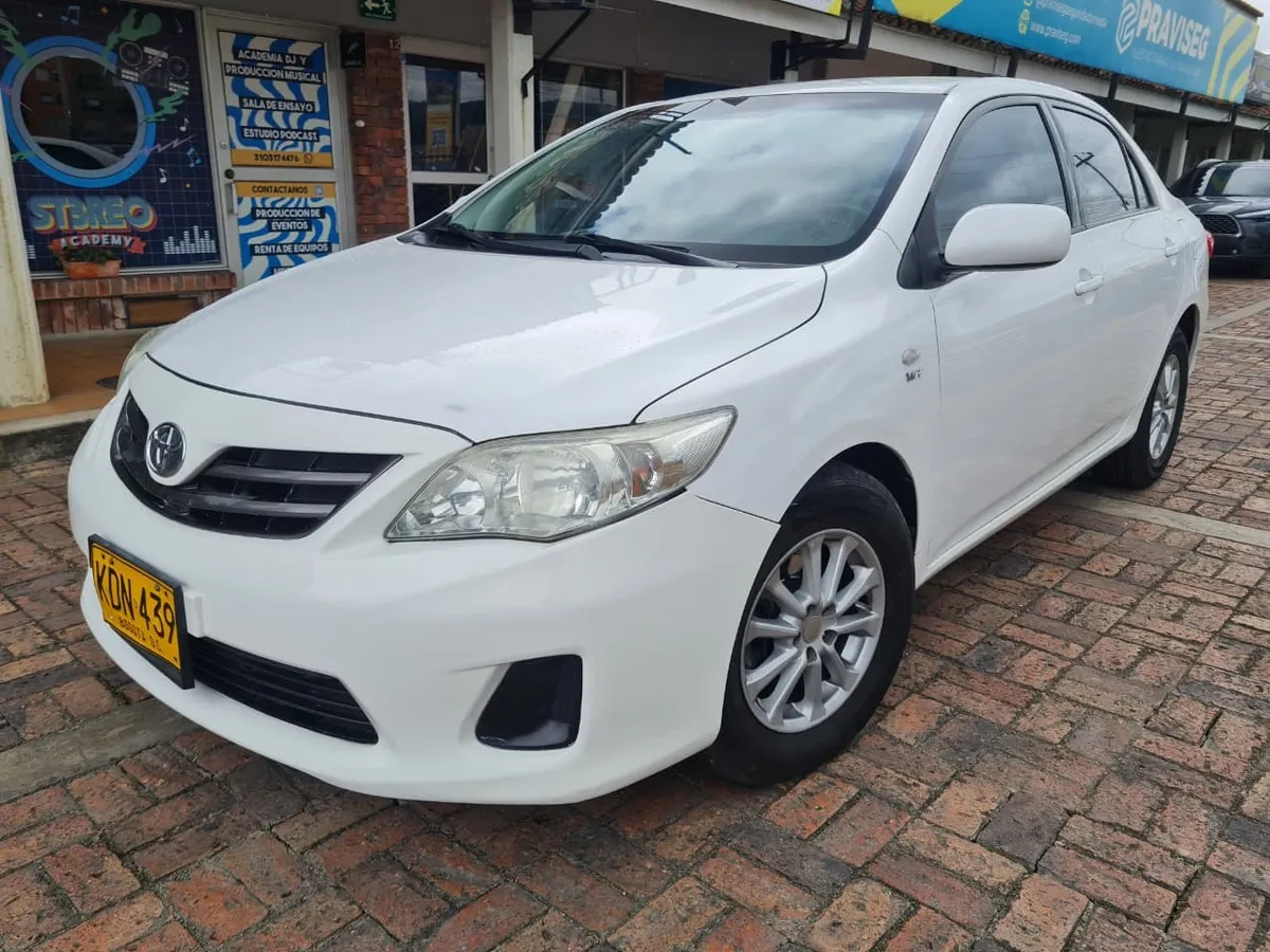 Toyota Corolla XLi 2013 Blanco Cajicá