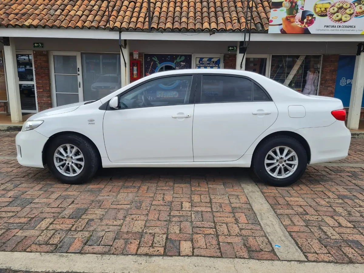 Toyota Corolla XLi 2013 Blanco Cajicá