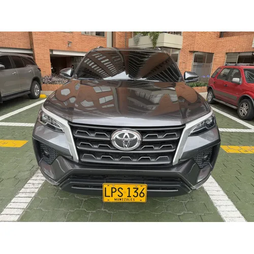 Toyota Fortuner 2022 Plateado Bogotá