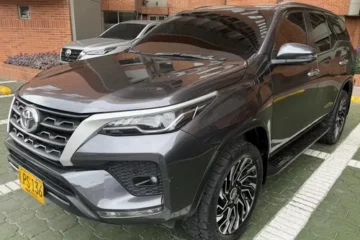Toyota Fortuner 2.4 Street At 7As