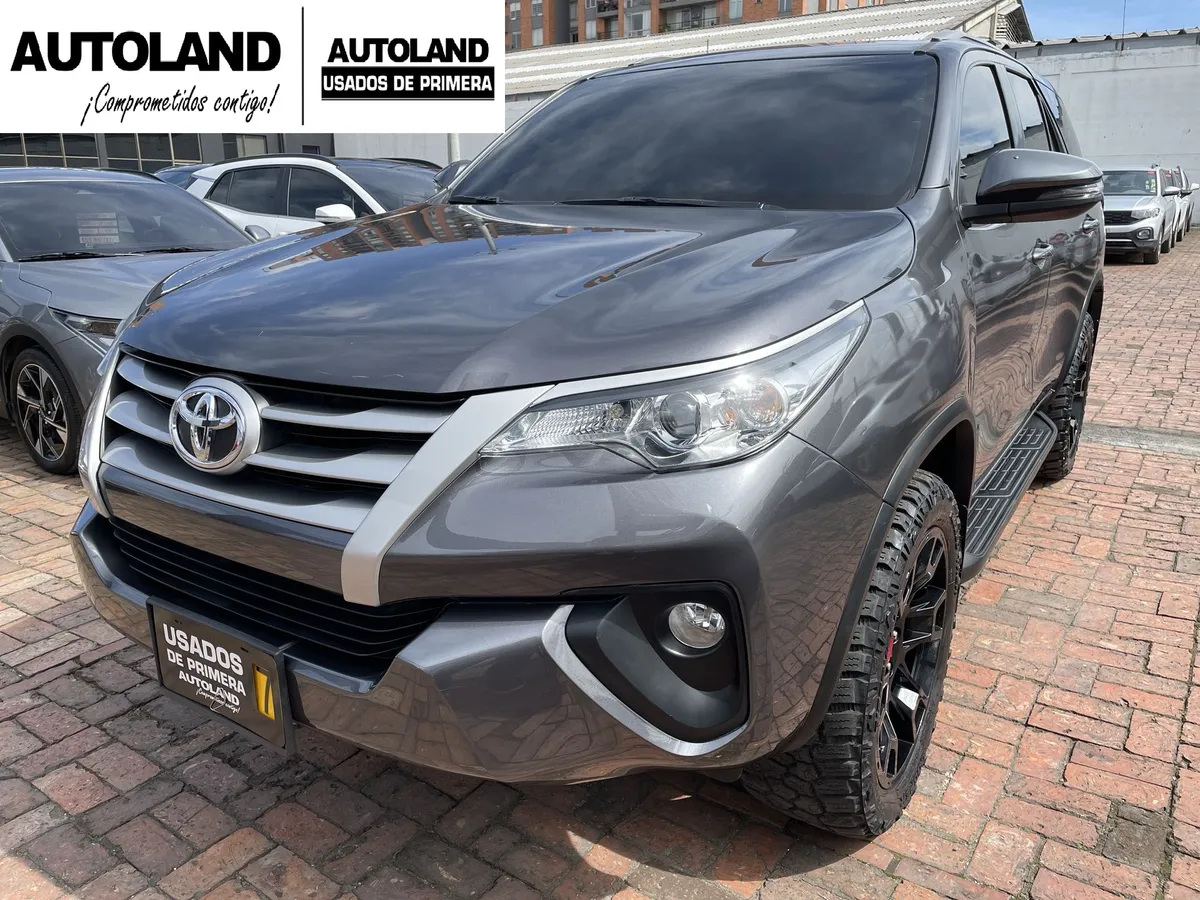 Toyota Fortuner 2020 Gris Bogotá