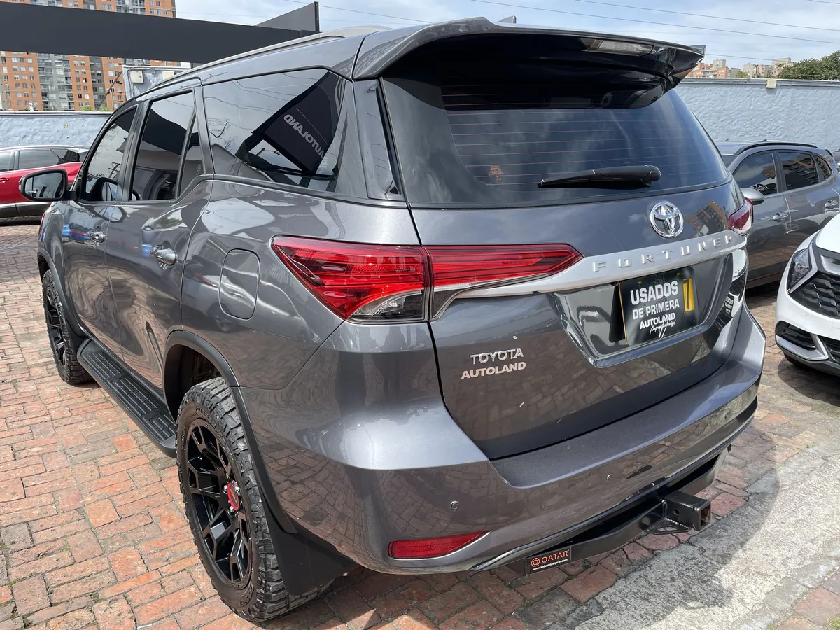 Toyota Fortuner 2020 Gris Bogotá