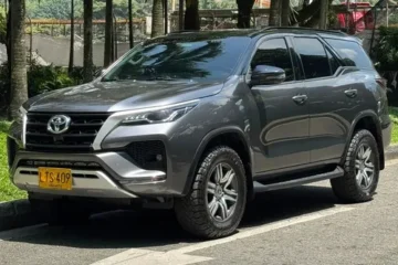 Toyota Fortuner 2.4 Turbo Diesel Automatico 4x2