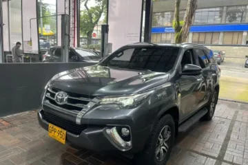 Toyota Fortuner 2.7L MID TP 2700CC 4X2
