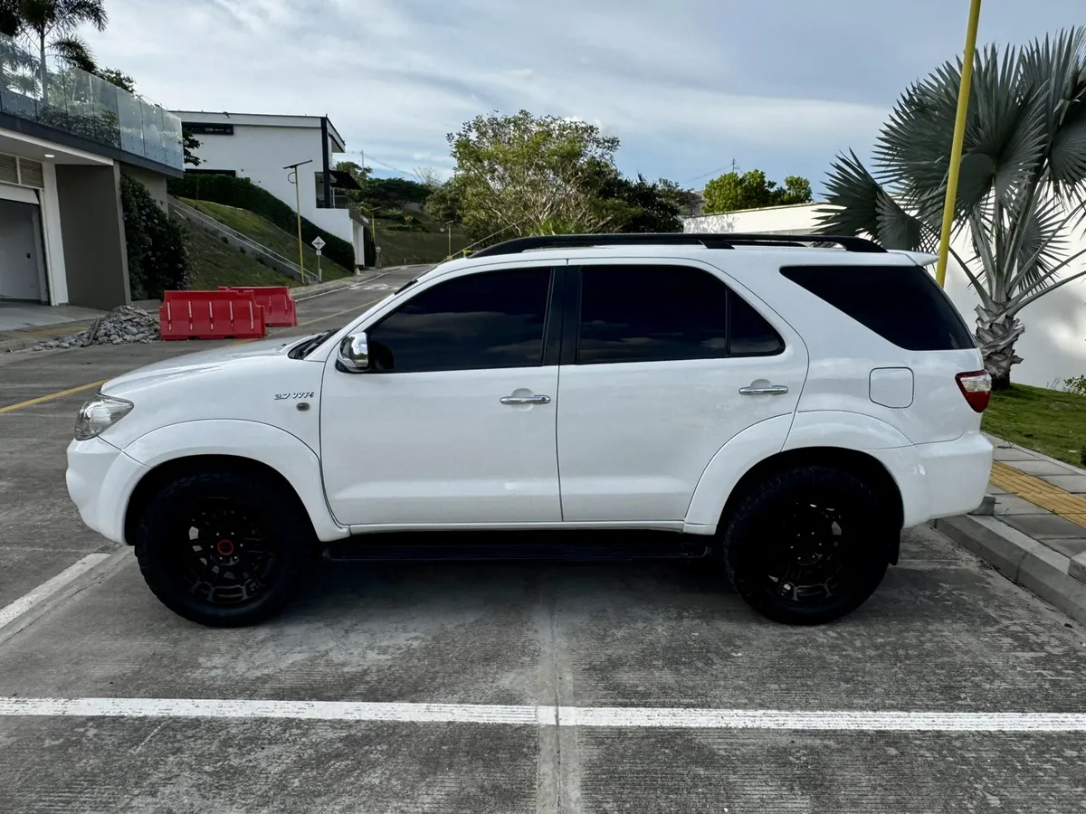 Toyota Fortuner 2012 Blanco Floridablanca