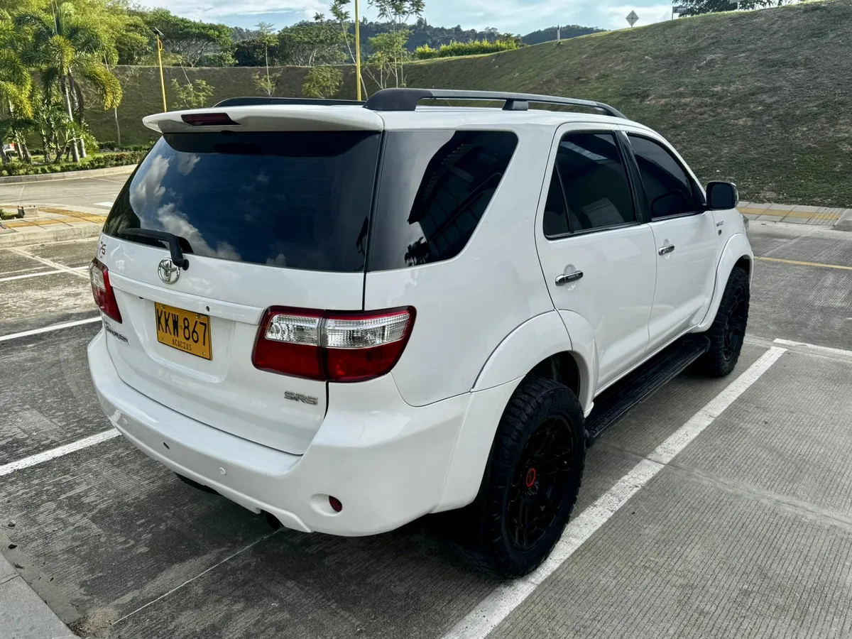 Toyota Fortuner 2012 Blanco Floridablanca