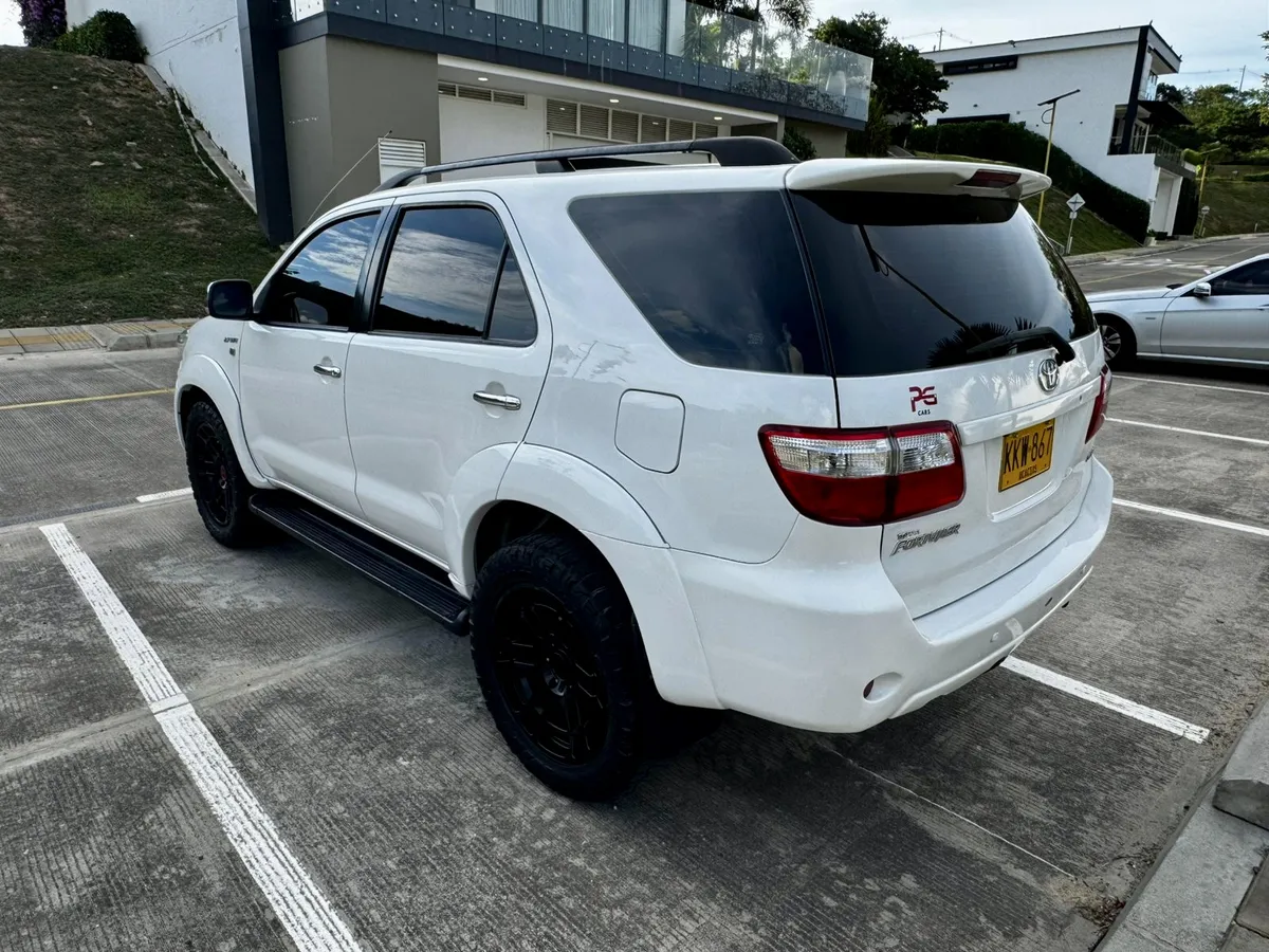 Toyota Fortuner 2012 Blanco Floridablanca
