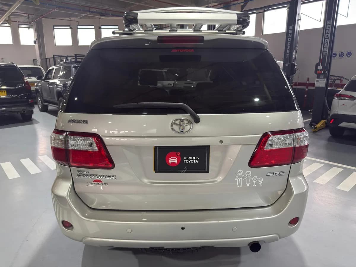 Toyota Fortuner 2.7l 4x4 Modelo 2010 Plateado