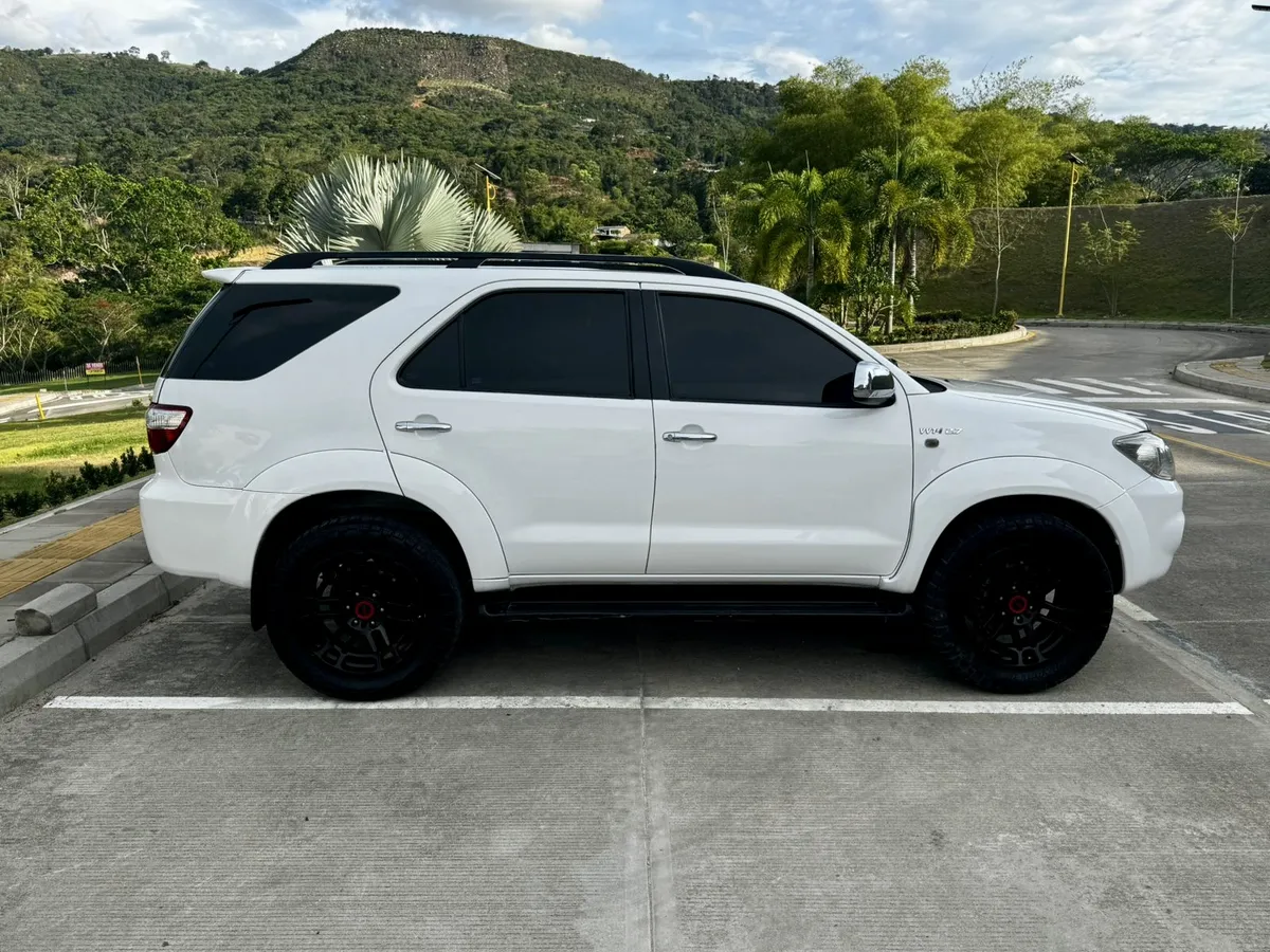 Toyota Fortuner 2012 Blanco Floridablanca