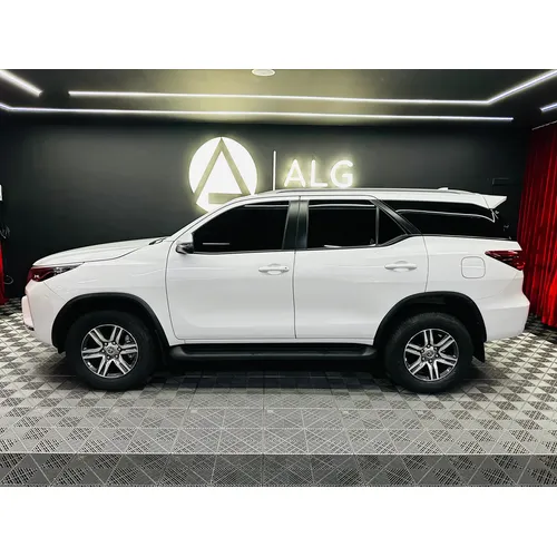 Toyota Fortuner SR 2026 Blanco Medellín