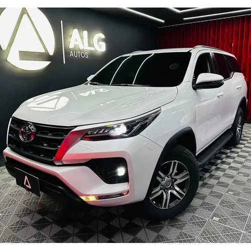 Toyota Fortuner SR 2026 Blanco Medellín