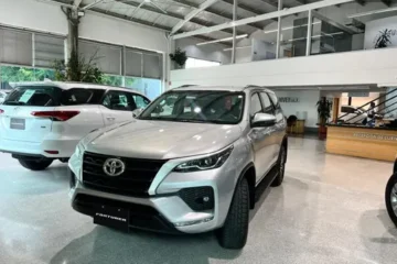 Toyota Fortuner 2.8 Diesel Sr 4X2 At