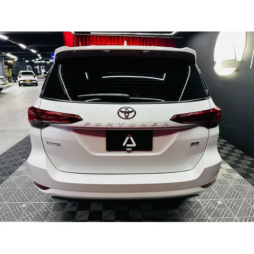 Toyota Fortuner SR 2026 Blanco Medellín