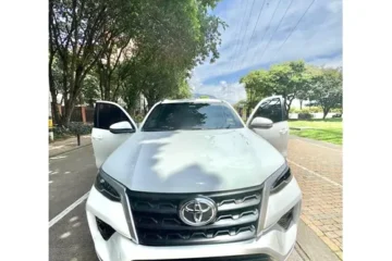 Toyota Fortuner 2.8l Sr 4x4 Diesel