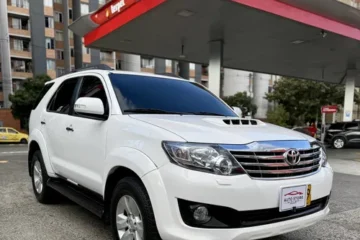 Toyota Fortuner 3.0 SRV 4x4 AT