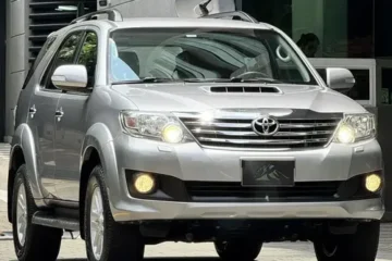 Toyota Fortuner 3.0 Sr5