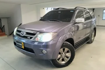 Toyota Fortuner 4.0 Sr5
