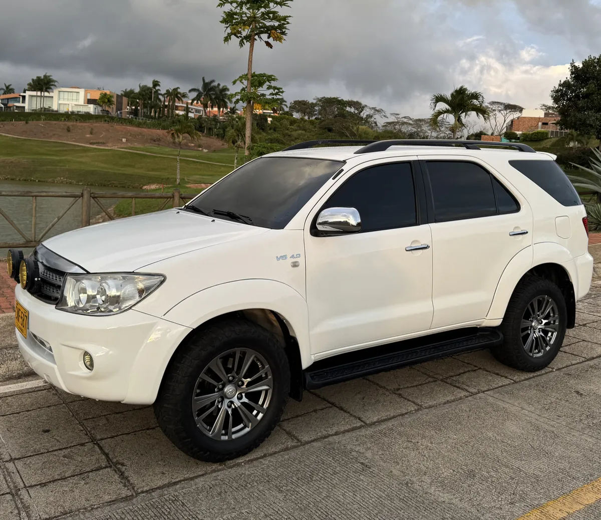 Toyota Fortuner 2009 Blanco Floridablanca
