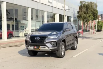 Toyota Fortuner Srv 2.4 Diésel 4x2 At