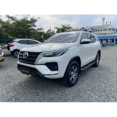 Toyota Fortuner SR 2021 Blanco Medellín