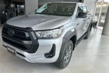 Toyota Hilux 2.4 Diesel Sr 4X4