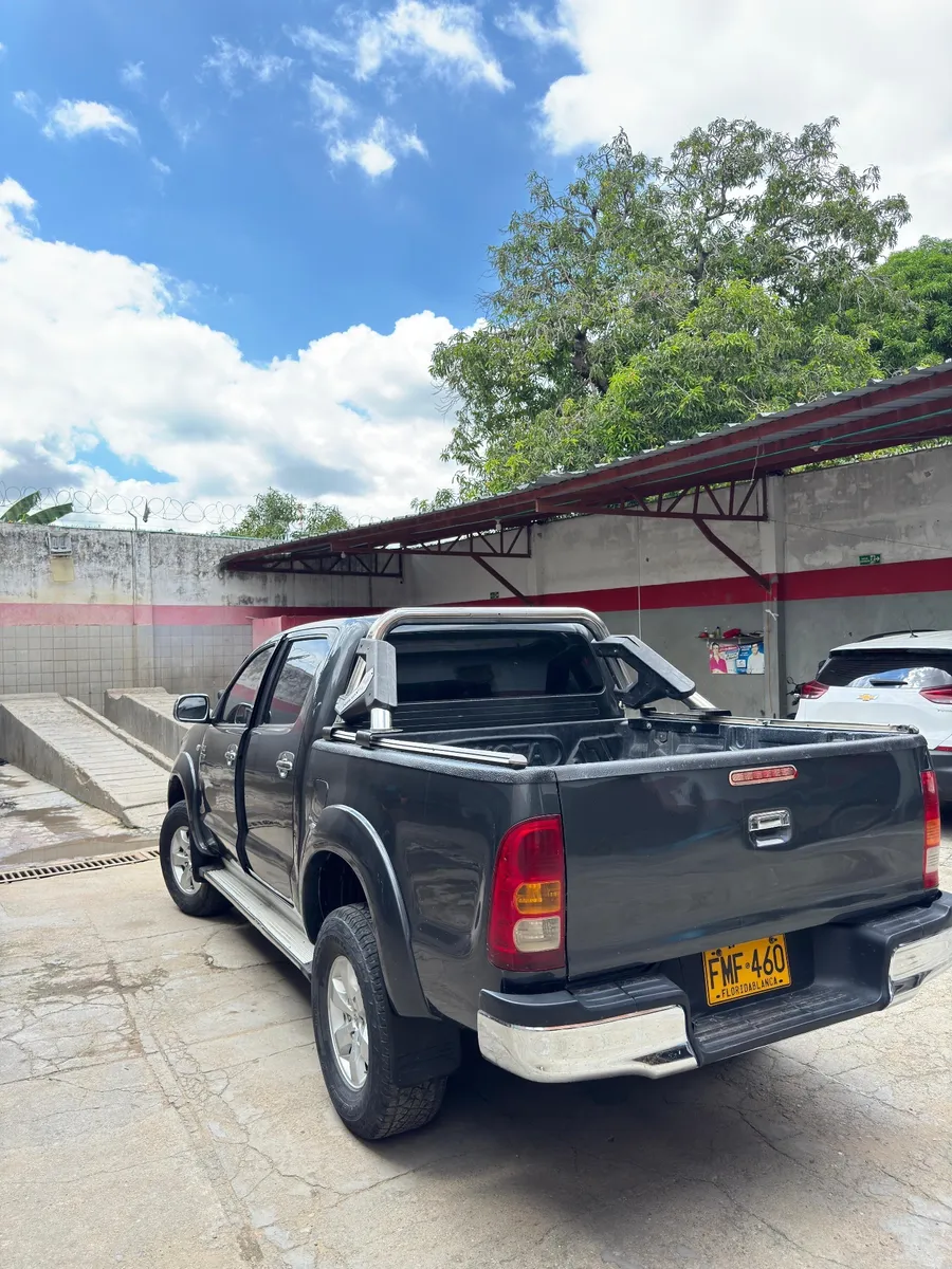 Toyota Hilux 2008 Gris Aguachica