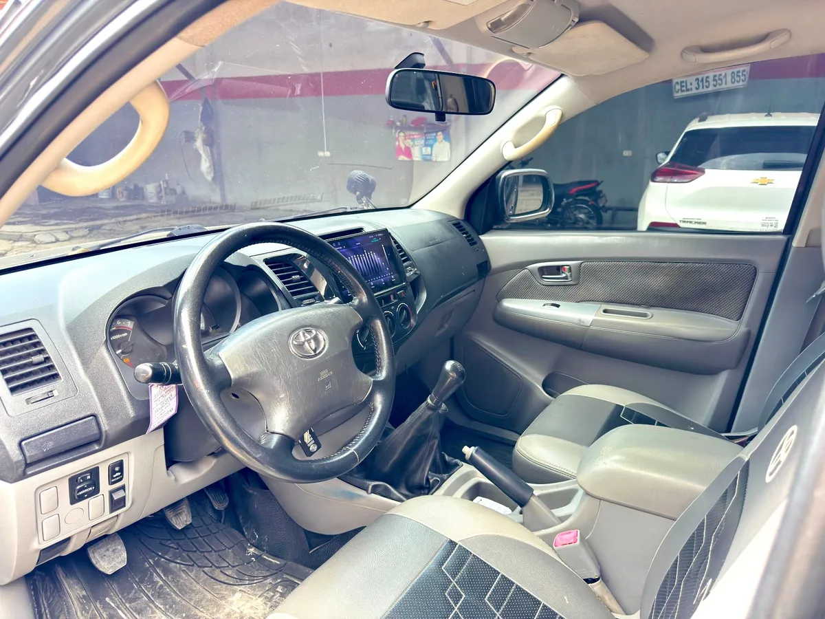 Toyota Hilux 2008 Gris Aguachica